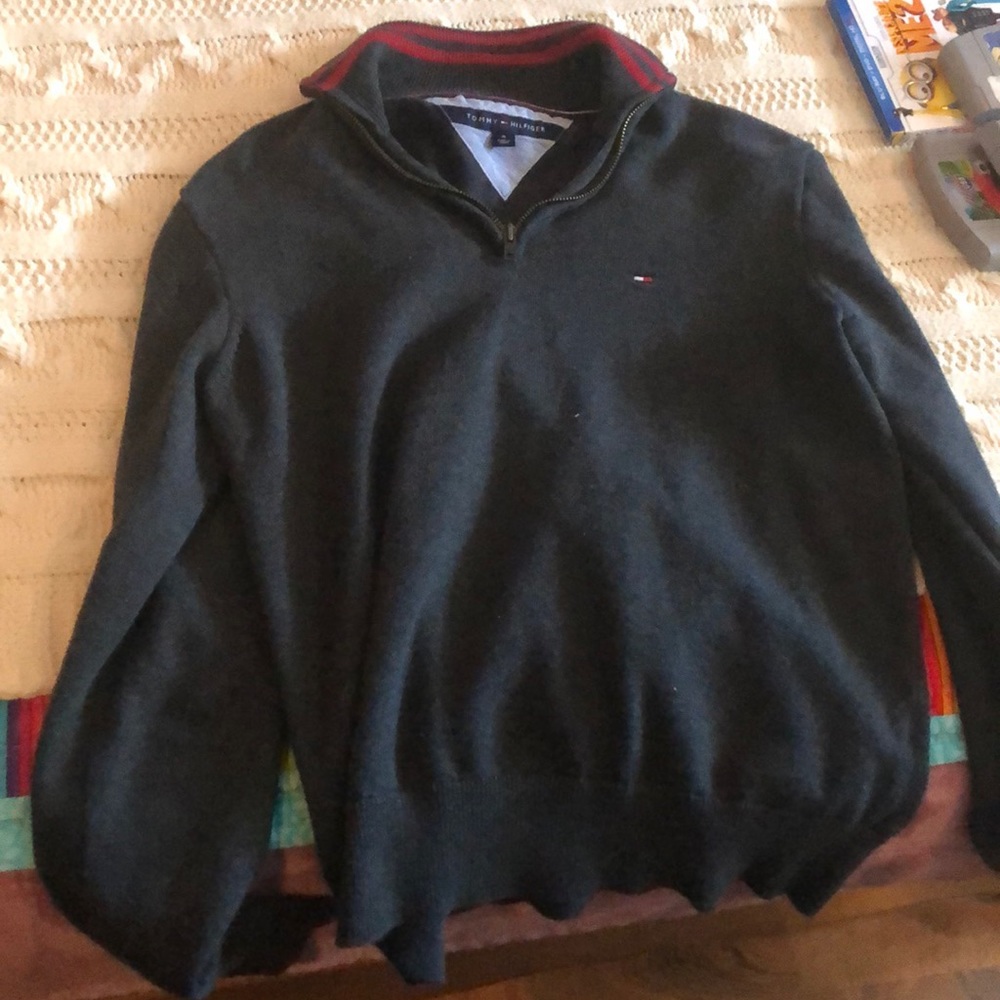 Tommy quarter zip up